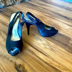 Elegant high heel open toe pump